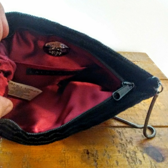 NWOT Laura Ashley Embroidered Velvet Evening Bag - Picture 3 of 4